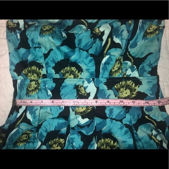 Granny Floral 'Ixia' poppy dress - Picture 6 of 7